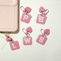 Móc Khoá Khoen Mặt Charm Chữ Hồng Trái Tim 16265