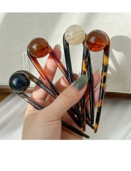 Trâm Kẹp Nhựa Chữ U Gắn Hạt Ngọc Tròn Xà Cừ  16143