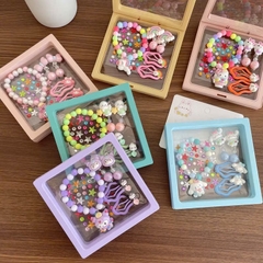 Set Hộp Trang Sức : Vòng Tay+ Bông Tai+ Kẹp Tóc + Hạt Đá Charm Sanrio 17939
