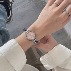 Đồng Hồ Dây Chỉ Rút Hạt Ngọc & Charm Trái Tim 16638