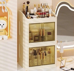 Kệ Nhựa Mỹ Phẩm 2 Tầng Cửa Mở Trong Suốt 17678