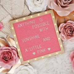 Bộ Bảng Gỗ Gắn Chữ Kèm Đế Dùng Trang Trí 25*25cm Có Led+ Pin 16593