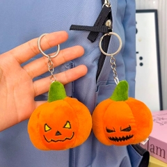 Móc Khóa Gấu Bông Quả Bí Halloween Khóa Vàng 16124