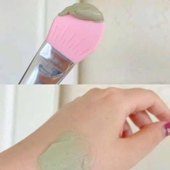 Cọ Quét Mặt Nạ Silicone 2 Đầu Massage Và Cọ Quét 17028