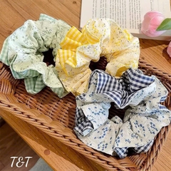 Cột Tóc Scrunchies 2 Lớp Caro Hoa Nhí 17357