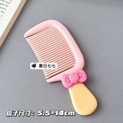 Lược Chải Tóc Cầm Tay Mini Que Kem Đính Charm 16693