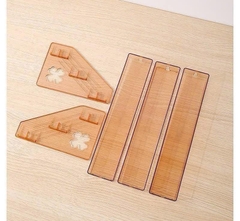 Kệ Nhựa Trong Suốt 3 Tầng Cầu Thang Tiện Dụng 16726