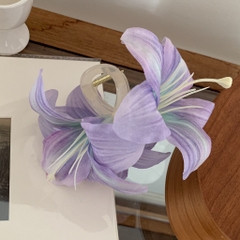 Kẹp Tóc Nhựa Hình 3 Hoa Ly Tiểu Thư 15466