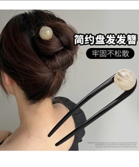 Trâm Kẹp Nhựa Chữ U Gắn Hạt Ngọc Tròn Xà Cừ  16143