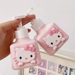Bình Chiết Vòi Nhấn Hello Kitty 200ML 15560