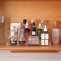 Kệ Nhựa Trong Suốt 3 Tầng Cầu Thang Tiện Dụng 16726