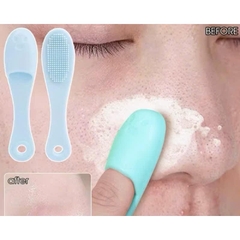 Bàn Chải Massage Mũi Ngón Tay Bằng Silicon 17558