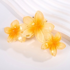 Kẹp Tóc Nhựa Hoa Sứ 3 Hoa Thời Trang 12798