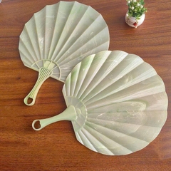 Quạt Nhựa Cầm Tay Xanh Lá Trung Hoa 15571