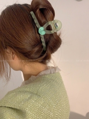 Kẹp Tóc Nhựa Xanh Cung/ Vuông Đính Tim Xinh 10222