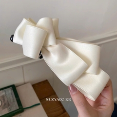 Kẹp Chuối Dọc Kiểu Càng Cua Đuôi Ngựa Nơ Ruy Băng Gấp Nếp 16550
