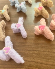 Kẹp Tóc Vải Lông Hàn Tim Viền Cách Điệu 8771