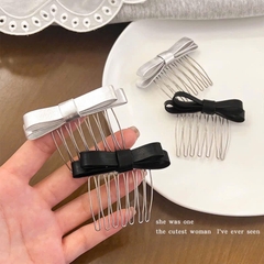 Set 2 Lược Bườm Xước Tóc Nơ Da 17289