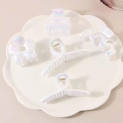 Kẹp Cung Nhựa Màu Trắng Bóng Hologram Đủ Mẫu 17517
