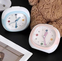 Đồng Hồ Báo Thức + Pin Đủ Mẫu 16242