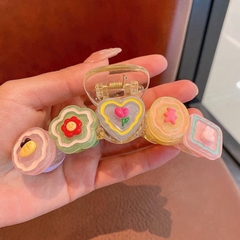 Kẹp Tóc Nhựa Cung Charm Tim Hoa Xinh 10105