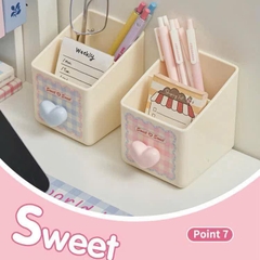 Ống Kệ Đựng Bút 2 Ngăn Caro Sweet Sweet 16108