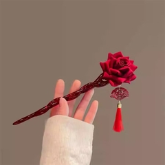 Trâm Cài Tóc Nhựa Đỏ Hoa Hồng Tua Rua 16607