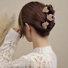 Kẹp Tóc Nhựa 3 Tim Thời Trang 8906