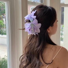Kẹp Tóc Nhựa Hình 3 Hoa Ly Tiểu Thư 15466
