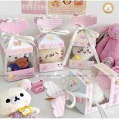 Hộp Quà Giấy Dạng Xếp Vuông Mặt Kính Cute 16500