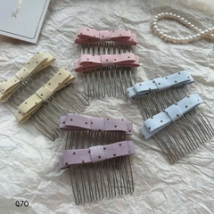 Set 2 Lược Bườm Xước Tóc Vải Cứng Chấm Bi 17977