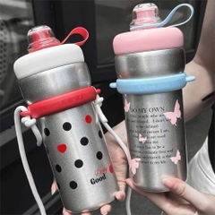 Bình Nước Giữ Nhiệt XCRJ 700ml Vỏ Inox Nắp Nhựa Kèm Quai Đeo Dài 16442
