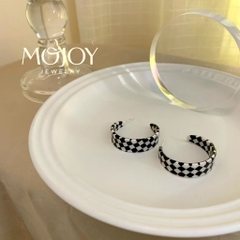 Bông Tai Chữ C Caro 15582