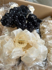 Kẹp Tóc Nhựa Hình Cung Vải Voan Voan Nhún Chấm Bi 15539