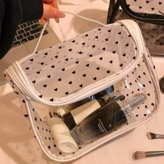 Túi Đựng Mỹ Phẩm Trong Suốt Lưới Hoạ Tiết Trái Tim 17122