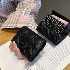 Ví Da Nữ Nút Bấm Nhiều Ngăn Màu Đen Hoa Trà 16400