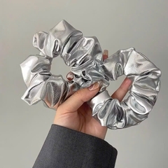 Cột Tóc SCRUNCHIES Bạc Bóng Trơn 17590