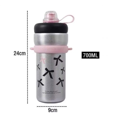 Bình Nước Giữ Nhiệt XCRJ 700ml Vỏ Inox Nắp Nhựa Kèm Quai Đeo Dài 16442