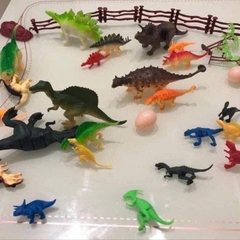 Hộp Đồ Chơi 46 Chi Tiết Động Vật Khủng Long 17136