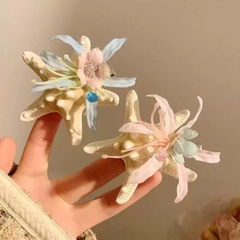 Kẹp Tóc Mỏ Vịt Sao Biển Đính Nhụy Hoa Xinh 17400