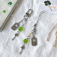 Dây Móc Điện Thoại Kiểu Charm Cỏ 4 Lá 16516