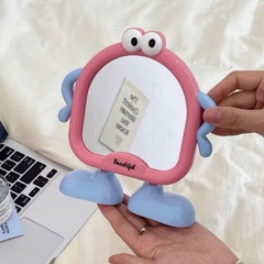 Gương Để Bàn Mắt Lồi Chống Nạnh Beautiful 16399