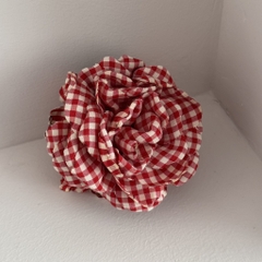 Kẹp Tóc Nhựa Cung Bông Hoa Vải Trà Caro 15692