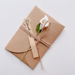 Thiệp Giấy Vintage Kèm Hoa Khô ( 7X 10.5cm) 3145