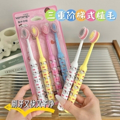 Set 4 Bàn Chải Đánh Răng Hello Kitty KAMENGSI 16710