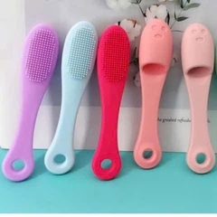 Bàn Chải Massage Mũi Ngón Tay Bằng Silicon 17558