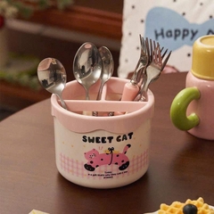 Ống Kệ Đựng Bút 3 Ngăn Tròn Cute Puppy, Sweet Cat 16653