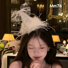 Kẹp Tóc Kiểu Nón Lông Vũ Chóp Nơ Ren Trắng Be 15468