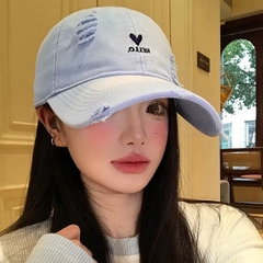 Mũ Lưỡi Trai Jeans Rách Hello Trái Tim 17434