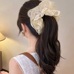 Cột Tóc Scrunchies 4 Lớp Vải Trắng Hoạt Tiết Chấm Bi Đen 16256